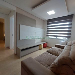 Apto Mobiliado com 60m², 2 dormitórios, 1 vaga, no bairro São Caetano em Caxias do Sul para Alugar