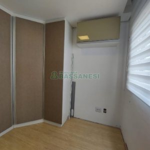 Apto Mobiliado com 60m², 2 dormitórios, 1 vaga, no bairro São Caetano em Caxias do Sul para Alugar