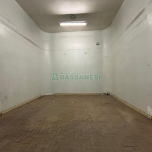 Loja com 180m², no bairro Lourdes em Caxias do Sul para Alugar