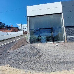 Loja com 500m², 6 vagas, no bairro Medianeira em Caxias do Sul para Alugar