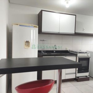 Apto Mobiliado com 37m², 1 dormitório, 1 vaga, no bairro Petrópolis em Caxias do Sul para Comprar