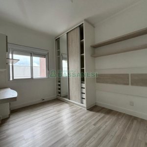 Apartamento com 120m², 3 dormitórios, 2 vagas, no bairro Madureira em Caxias do Sul para Alugar