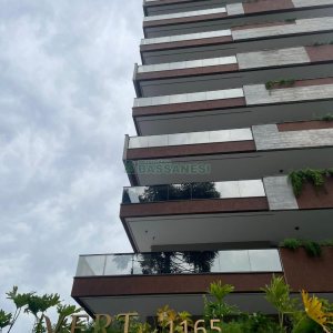 Apartamento com 266m², 3 dormitórios, 2 vagas, no bairro Exposição em Caxias do Sul para Comprar