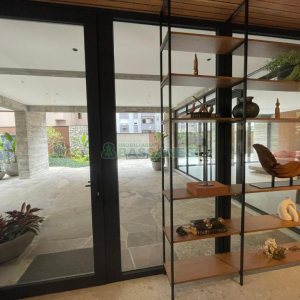 Apartamento com 266m², 3 dormitórios, 2 vagas, no bairro Exposição em Caxias do Sul para Comprar