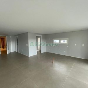 Apartamento com 266m², 3 dormitórios, 2 vagas, no bairro Exposição em Caxias do Sul para Comprar