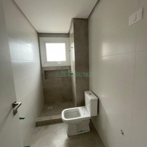 Apartamento com 266m², 3 dormitórios, 2 vagas, no bairro Exposição em Caxias do Sul para Comprar