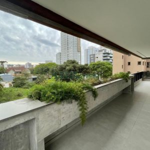 Apartamento com 266m², 3 dormitórios, 2 vagas, no bairro Exposição em Caxias do Sul para Comprar