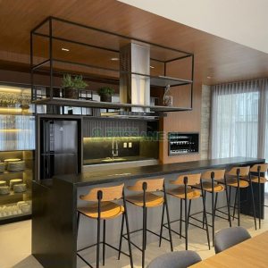 Apartamento com 241m², 3 dormitórios, 2 vagas, no bairro Exposição em Caxias do Sul para Comprar