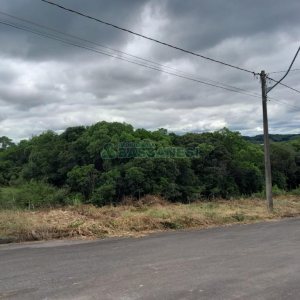 Terreno com 720m², no bairro Monte Bérico em Caxias do Sul para Comprar