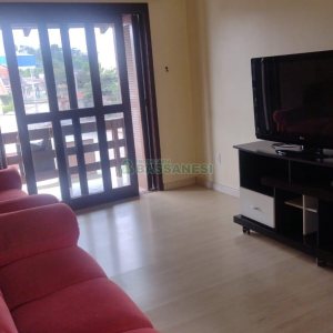 Casa com 297m², 4 dormitórios, 2 vagas, no bairro Medianeira em Caxias do Sul para Comprar