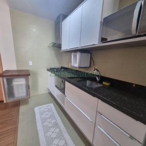 Apto Mobiliado com 86m², 3 dormitórios, 2 vagas, no bairro De Lazzer em Caxias do Sul para Alugar