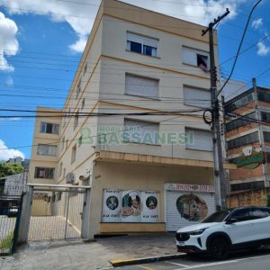 Apartamento com 90m², 2 dormitórios, 1 vaga, no bairro Centro em Caxias do Sul para Comprar