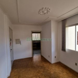 Apartamento com 90m², 2 dormitórios, 1 vaga, no bairro Centro em Caxias do Sul para Comprar