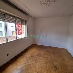 Apartamento com 90m², 2 dormitórios, 1 vaga, no bairro Centro em Caxias do Sul para Comprar