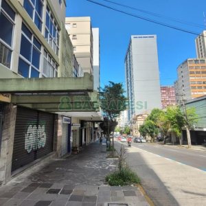 Sala com 50m², no bairro Centro em Caxias do Sul para Alugar