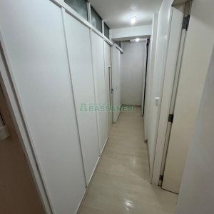 Apartamento com 53m², 2 dormitórios, no bairro Centro em Caxias do Sul para Alugar
