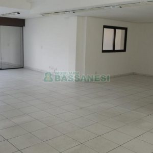 Loja com 98m², 3 vagas, no bairro Sagrada Família em Caxias do Sul para Alugar