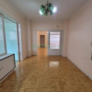 Apartamento com 174m², 3 dormitórios, 1 vaga, no bairro Centro em Caxias do Sul para Alugar ou Comprar