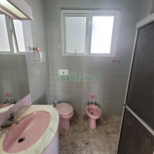 Apartamento com 174m², 3 dormitórios, 1 vaga, no bairro Centro em Caxias do Sul para Alugar ou Comprar