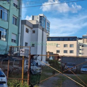 Terreno com 341m², no bairro Centro em Caxias do Sul para Comprar