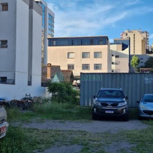 Terreno com 341m², no bairro Centro em Caxias do Sul para Comprar