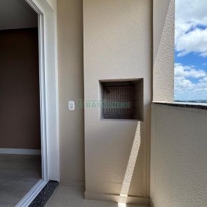 Apto Mobiliado com 62m², 2 dormitórios, 1 vaga, no bairro Panazzolo em Caxias do Sul para Comprar
