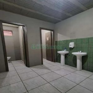 Pavilhão com 620m², no bairro Bela Vista em Caxias do Sul para Alugar