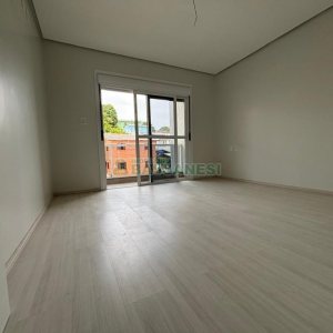 Casa com 110m², 2 dormitórios, 2 vagas, no bairro Esplanada em Caxias do Sul para Comprar