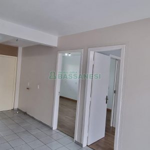 Sobrado com 234m², 3 dormitórios, 1 vaga, no bairro Colina Sorriso em Caxias do Sul para Comprar