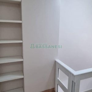 Sobrado com 234m², 3 dormitórios, 1 vaga, no bairro Colina Sorriso em Caxias do Sul para Comprar