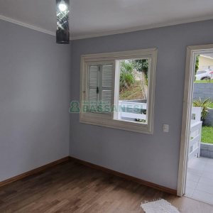 Sobrado com 234m², 3 dormitórios, 1 vaga, no bairro Colina Sorriso em Caxias do Sul para Comprar