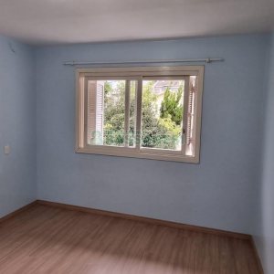 Sobrado com 234m², 3 dormitórios, 1 vaga, no bairro Colina Sorriso em Caxias do Sul para Comprar