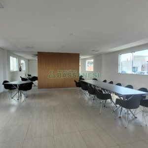 Apartamento com 52m², 2 dormitórios, 1 vaga, no bairro Serrano em Caxias do Sul para Alugar