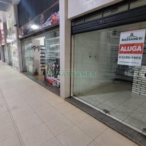 Loja com 60m², no bairro São Pelegrino em Caxias do Sul para Alugar