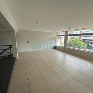 Loja com 250m², no bairro Pio X em Caxias do Sul para Alugar