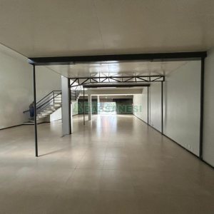 Loja com 250m², no bairro Pio X em Caxias do Sul para Alugar
