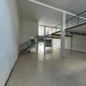Loja com 250m², no bairro Pio X em Caxias do Sul para Alugar