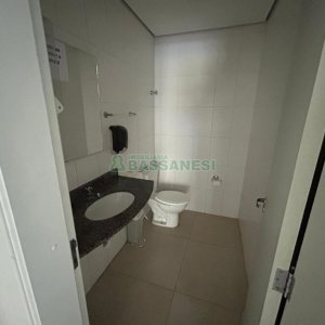 Loja com 250m², no bairro Pio X em Caxias do Sul para Alugar