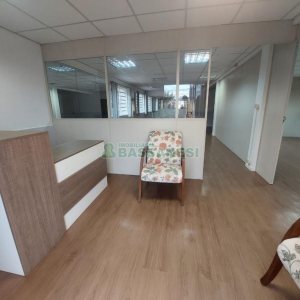 Loja com 100m², no bairro Colina Sorriso em Caxias do Sul para Alugar