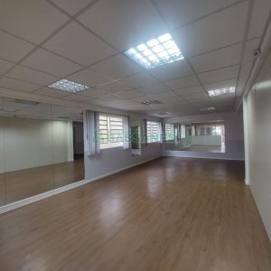 Loja com 100m², no bairro Colina Sorriso em Caxias do Sul para Alugar