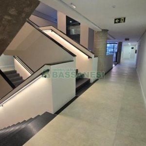 Sala com 34m², 1 vaga, no bairro Exposição em Caxias do Sul para Alugar ou Comprar