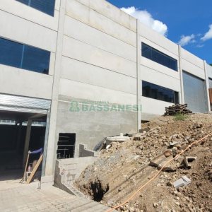 Pavilhão com 1000m², no bairro Sanvitto em Caxias do Sul para Alugar