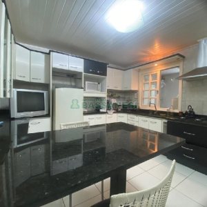 Casa com 150m², 3 dormitórios, 1 vaga, no bairro Bela Vista em Caxias do Sul para Comprar
