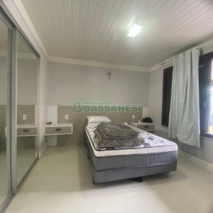 Casa com 150m², 3 dormitórios, 1 vaga, no bairro Bela Vista em Caxias do Sul para Comprar