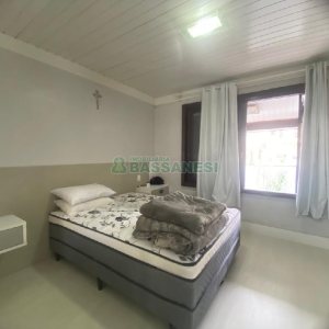 Casa com 150m², 3 dormitórios, 1 vaga, no bairro Bela Vista em Caxias do Sul para Comprar