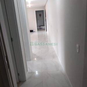 Apartamento com 60m², 2 dormitórios, 1 vaga, no bairro Pio X em Caxias do Sul para Comprar