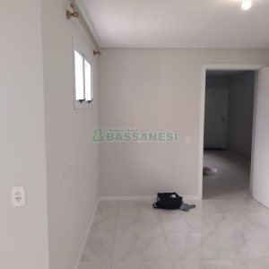 Apartamento com 60m², 2 dormitórios, 1 vaga, no bairro Pio X em Caxias do Sul para Comprar