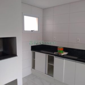 Apartamento com 60m², 2 dormitórios, 1 vaga, no bairro Pio X em Caxias do Sul para Comprar