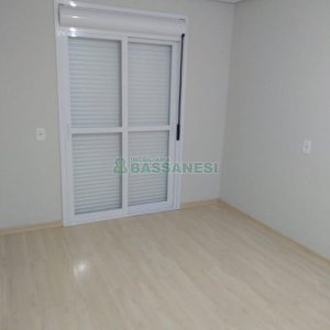 Apartamento com 60m², 2 dormitórios, 1 vaga, no bairro Pio X em Caxias do Sul para Comprar