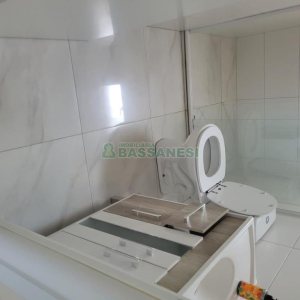 Apartamento com 60m², 2 dormitórios, 1 vaga, no bairro Pio X em Caxias do Sul para Comprar